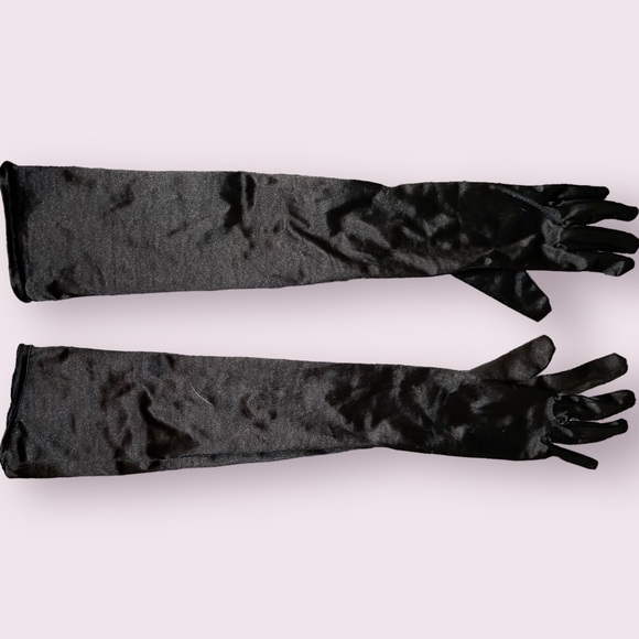 SOLD Long Black Gloves - Picture 4 of 4